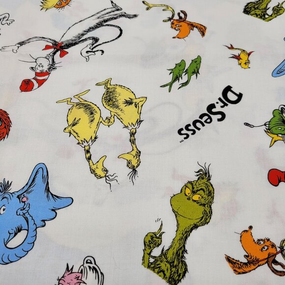 Celebrate Seuss Cotton Fabric Robert Kaufman Dr Seuss D10790 Children Kids - Picture 4 of 9
